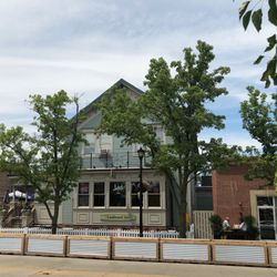 Landmark Inn Bar & Grille - A summertime storefront view.