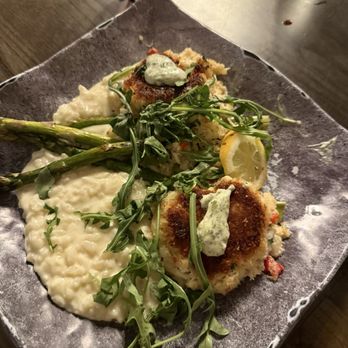 Tamiami Tavern - Crab cakes - New American Near Me - Punta Gorda, Florida Tamiami Tavern - Crab cakes - New American Near Me - Punta Gorda, Florida