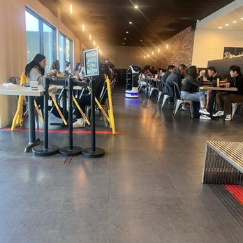Boiling Point - Seating area - Taiwanese Near Me - Irvine, California
