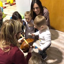 Kids Connect - Music class with Miss Lori of Juice Box Rock