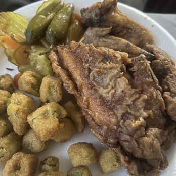 Royal Fried Chicken & Seafood - Okra and chicken - Chicken Shop Near Me - Dallas, Texas Royal Fried Chicken & Seafood - Okra and chicken - Chicken Shop Near Me - Dallas, Texas