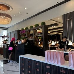 M. Vincé Nail Spa, Twenty Ninth Street - Salon entrance