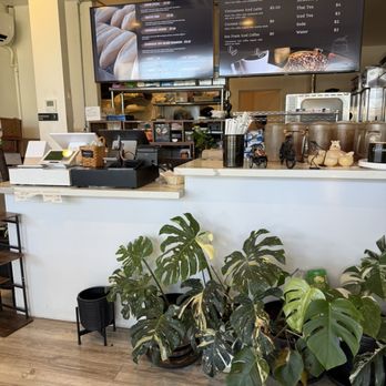 Le’s Banh Mi - Inside - Cafes Near Me - Honolulu, Hawaii Le’s Banh Mi - Inside - Cafes Near Me - Honolulu, Hawaii