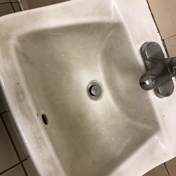 Pho #1 - This is where you're supposed to "clean" your hands - Vietnamese Near Me - Fresno, California
