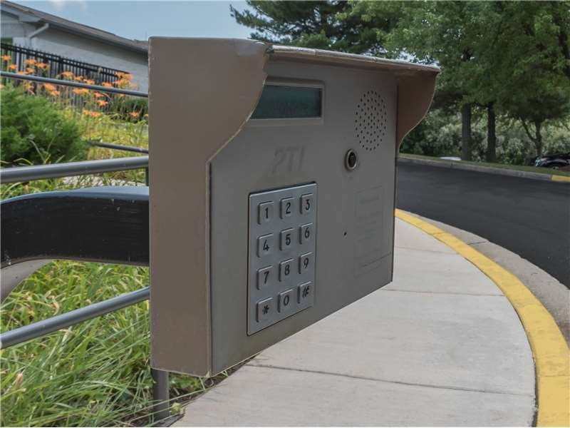 EXTRA SPACE STORAGE Updated September 2024 31 Photos & 17 Reviews