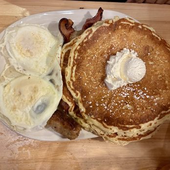 Log Cabin Family Restaurant - Breakfast & Brunch Near Me - Baraboo, Wisconsin Log Cabin Family Restaurant - Breakfast & Brunch Near Me - Baraboo, Wisconsin