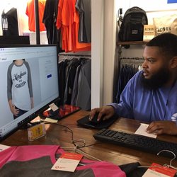 Custom Ink - Designing with DJ