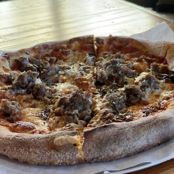 The Parlor - Salciccia Pizza - Schreiner' sausage - Pizza Near Me - Phoenix, Arizona The Parlor - Salciccia Pizza - Schreiner' sausage - Pizza Near Me - Phoenix, Arizona