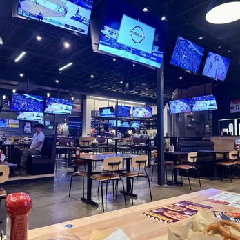 Buffalo Wild Wings - Dining area - American Near Me - Winston-Salem, North Carolina