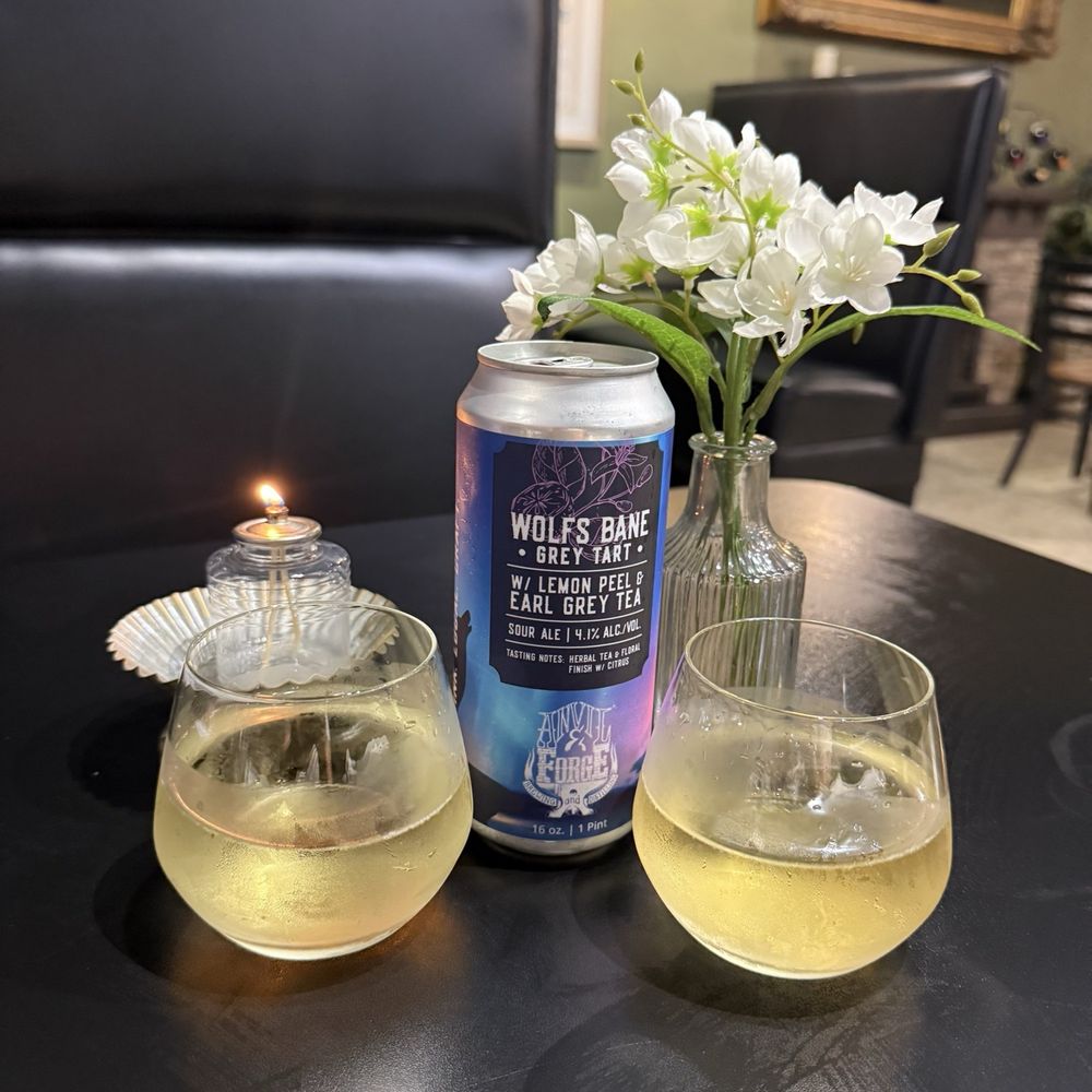 La Piazza - Prosecco and sour beer - Pizza Near Me - Springfield, Illinois La Piazza - Prosecco and sour beer - Pizza Near Me - Springfield, Illinois