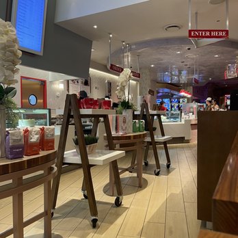 Pronto by Giada - Inside - Sandwiches Near Me - Las Vegas, Nevada