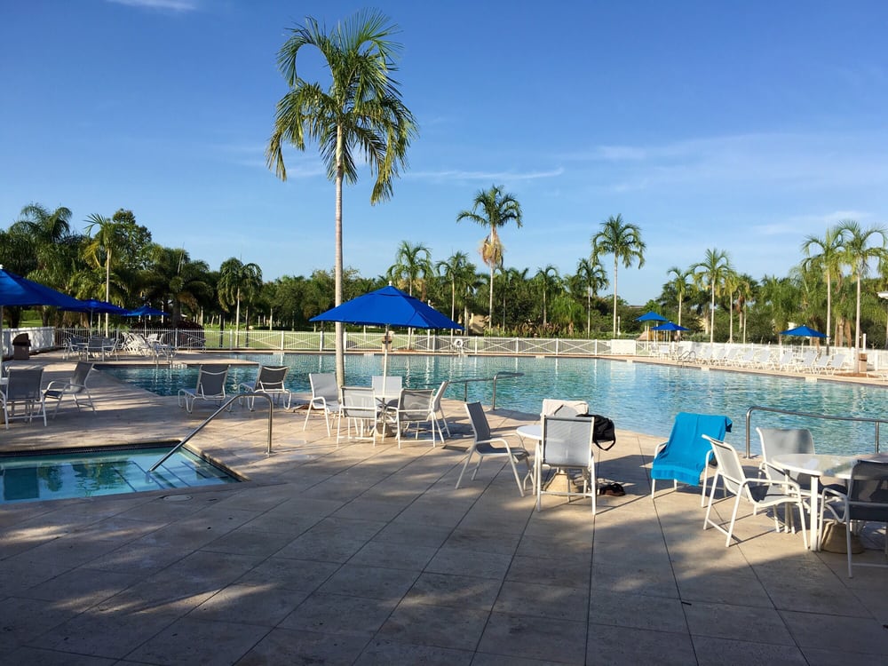 Oasis Club House Image