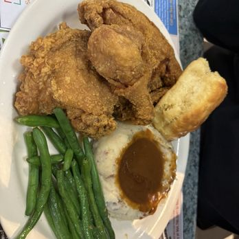 Metro Diner - Fried Chicken Plate - Breakfast & Brunch Near Me - Jacksonville, Florida