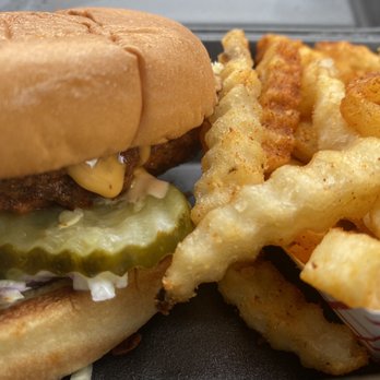 Dave's Hot Chicken - Extra hot slider with fries - Chicken Shop Near Me - Omaha, Nebraska Dave's Hot Chicken - Extra hot slider with fries - Chicken Shop Near Me - Omaha, Nebraska
