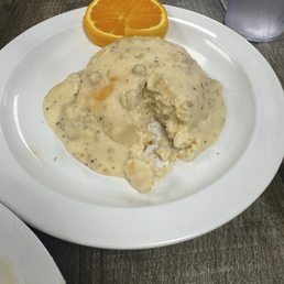 Biscuit and gravy