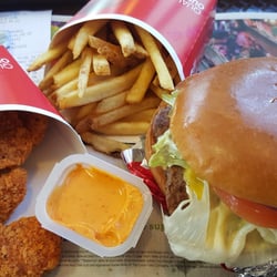 Standard Wendy's fare but fries were so over salted I couldn't eat them.