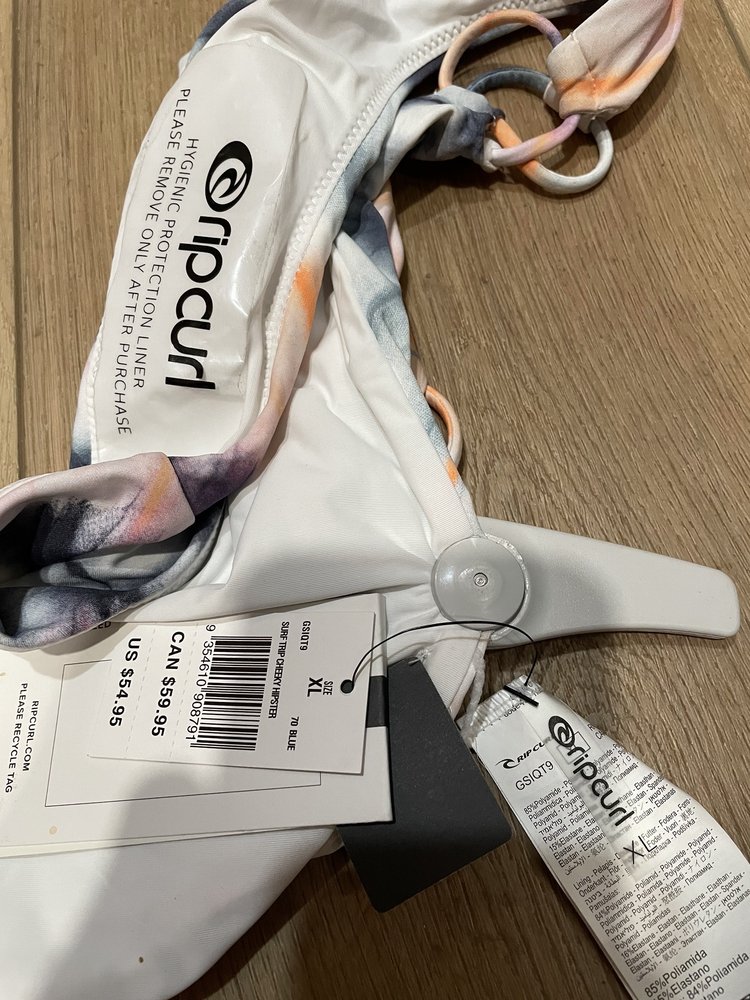 RIP CURL Updated September 2024 10 Photos & 10 Reviews 1395 Pacific Ave, Santa Cruz