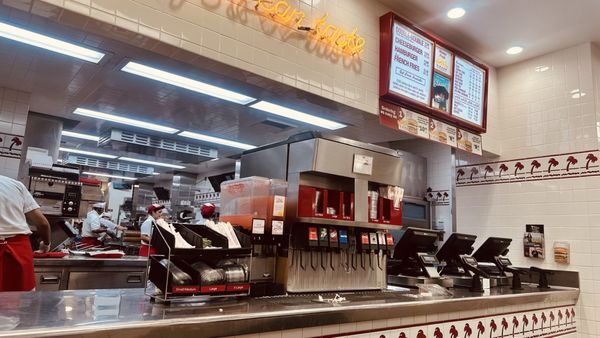 In-N-Out Burger by null