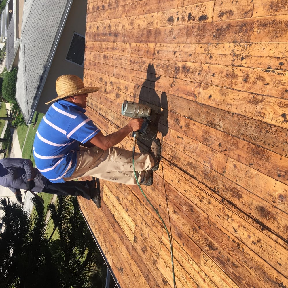 Slide of The Right Call Services