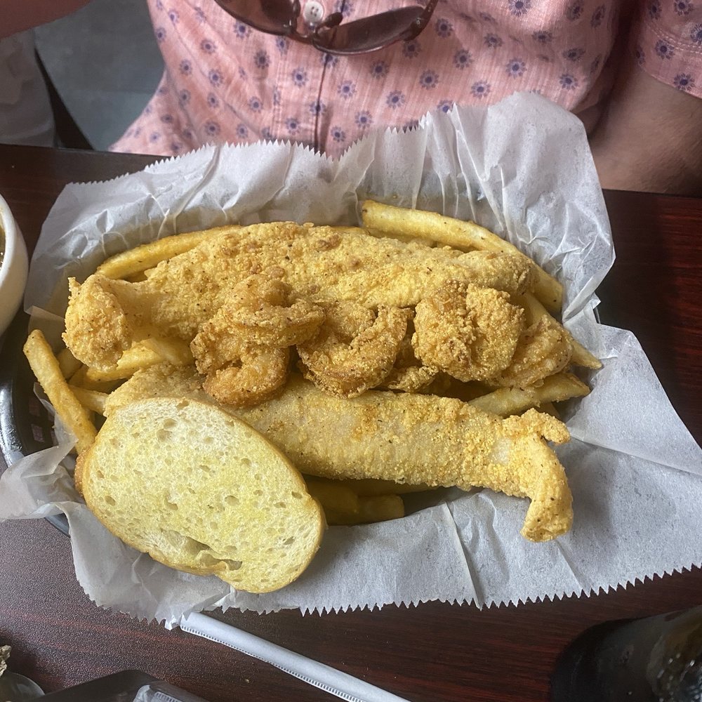 Pawpaw's Catfish Kitchen - Cajun/Creole Near Me - Sevierville, Tennessee Pawpaw's Catfish Kitchen - Cajun/Creole Near Me - Sevierville, Tennessee