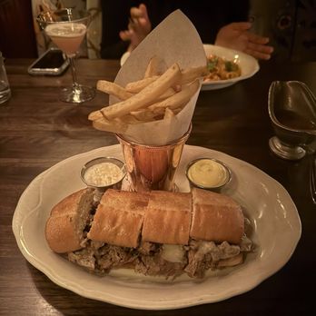 Gilt Bar - New American Near Me - Chicago, Illinois