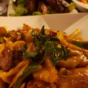 Phattra Thai Restaurant - Beef Drunken Noodles - Thai Near Me - Metuchen, New Jersey Phattra Thai Restaurant - Beef Drunken Noodles - Thai Near Me - Metuchen, New Jersey