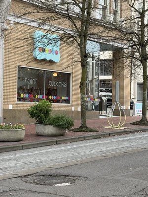 Saint Cupcake & Poplandia Artisan Popcorn by null