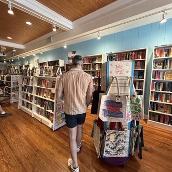 Writer’s Block Bookstore - Bookstores Near Me - Winter Garden, Florida Writer’s Block Bookstore - Bookstores Near Me - Winter Garden, Florida