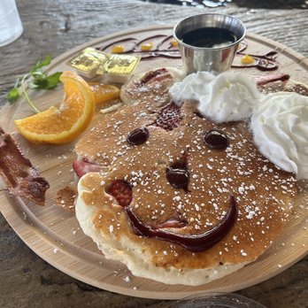 Cocinas Del Monte - KIDS PANCAKE with a side of bacon (-1) - Breakfast & Brunch Near Me - San Diego, California