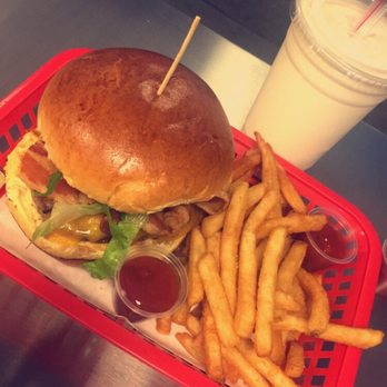 Hermosa - Cheeseburger meal with a vanilla shake. Yum! - Burgers Near Me - Chicago, Illinois Hermosa - Cheeseburger meal with a vanilla shake. Yum! - Burgers Near Me - Chicago, Illinois