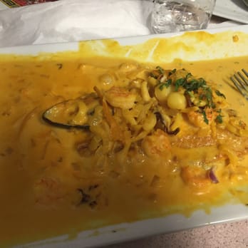 Venus Bar & Restaurant - Pescado ha la macho - Seafood Near Me - Passaic, New Jersey