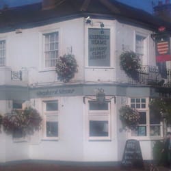 Poyntz Arms - The sun was shining today