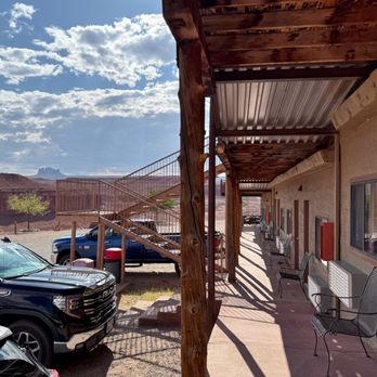Hat Rock Inn - Hotels Near Me - Mexican Hat, Utah Hat Rock Inn - Hotels Near Me - Mexican Hat, Utah
