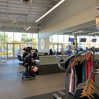 Fitness 19 - Gardena - Front desk. Very friendly people - Gyms Near Me - Gardena, California Fitness 19 - Gardena - Front desk. Very friendly people - Gyms Near Me - Gardena, California