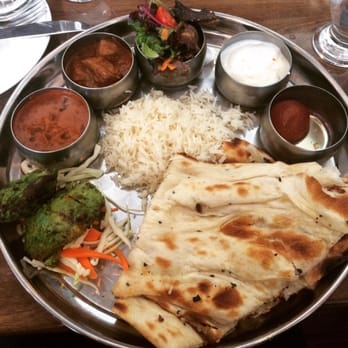 Adrak - Non vegetarian thali with tandoori chicken tikka and lamb curry as the meats. - Indian Near Me - Richmond Hill, Ontario