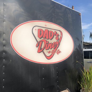 Dad's Diner A Go-Go - Outside of the food truck - Barbeque Near Me - Anacortes, Washington