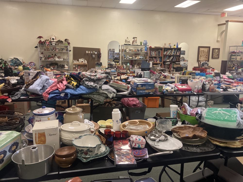 A&T Thrift storefront