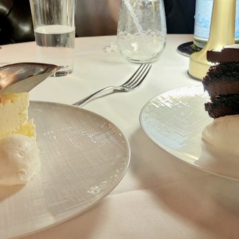 Redeye Grill - New York Cheesecake, Chocolate Blackout Cake - New American Near Me - New York, New York Redeye Grill - New York Cheesecake, Chocolate Blackout Cake - New American Near Me - New York, New York