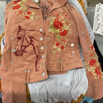 Freestyle Clothing Exchange - an example of some of the coolest finds i've seen! - Used, Vintage & Consignment Near Me - Reno, Nevada
