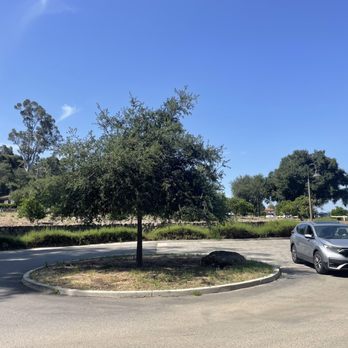 Santiago Oaks Regional Park - Parking - Parks Near Me - Orange, California