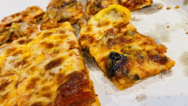 Punch Neapolitan Pizza - Vadnais Heights - Pizza restaurant in Vadnais Heights, MN