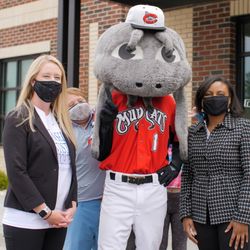 Stansell Dentistry Associates - Hanging with the Mayor of Knightdale, Jessica Day and none other then the famous Muddy the Mudcat!