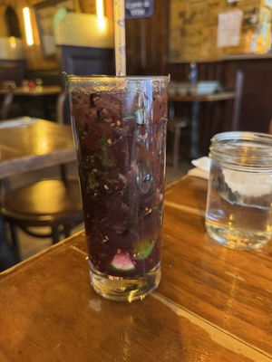 Mominette Bistro by null