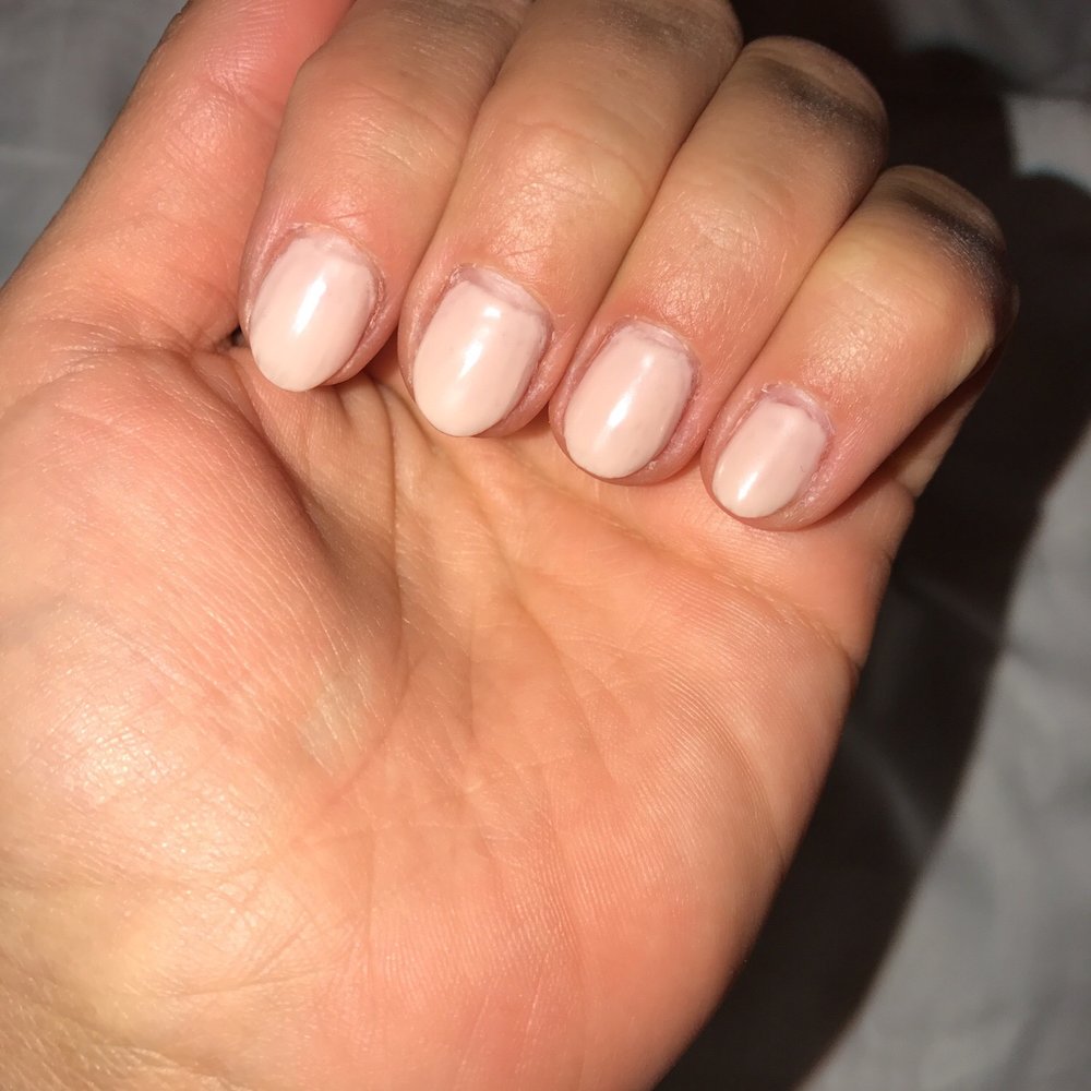 Diamond Nails - Looks like garbage. - Nail Salons Near Me - Honolulu, Hawaii Diamond Nails - Looks like garbage. - Nail Salons Near Me - Honolulu, Hawaii