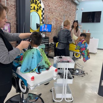 Bubble Cuts - Kids Hair Salons Near Me - Los Angeles, California
