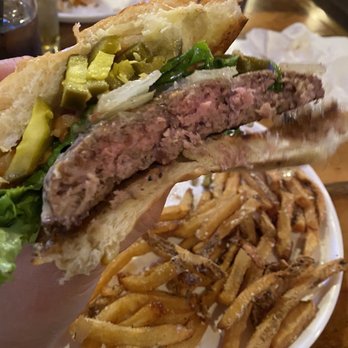 Oscar's Winner's Circle - Build your own burger! - Burgers Near Me - Milwaukee, Wisconsin