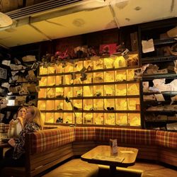 Cahoots Bar
