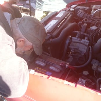 Bill and Bonnie Mobile Mechanics - Bill, hard at work! - Auto Repair Near Me Bill and Bonnie Mobile Mechanics - Bill, hard at work! - Auto Repair Near Me
