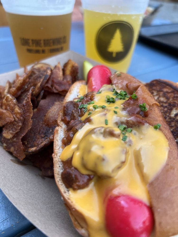 Food from Lone Pine Brewing