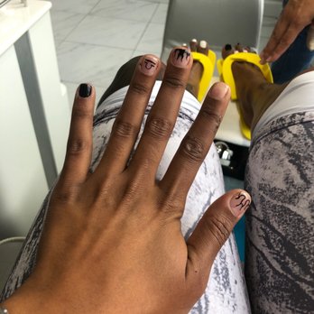 Q’s Nails 2 - Nail Salons Near Me - New Carrollton, Maryland